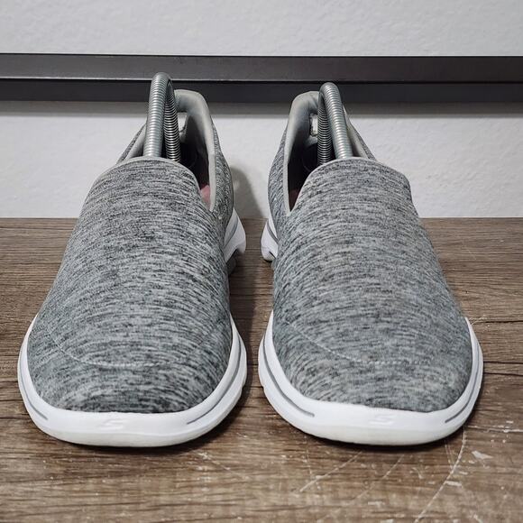 Skechers Go Walk 5 Honor Slip-On Women's Shoes Sneakers Size 10 Gray - Picture 2 of 9